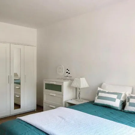 - 200m Do Plazy Orlowo - Parking - Laguna *